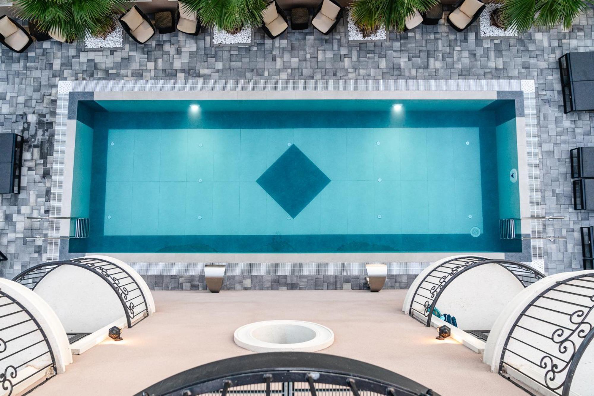 Boutique Bora & Garamm Hotel 5*